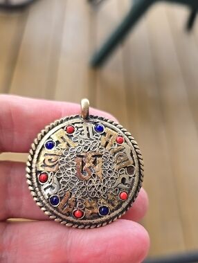 Old Tebetian Kalchakra Nickle/Brass Silverl Pendant Necklace Red & Blue Accents